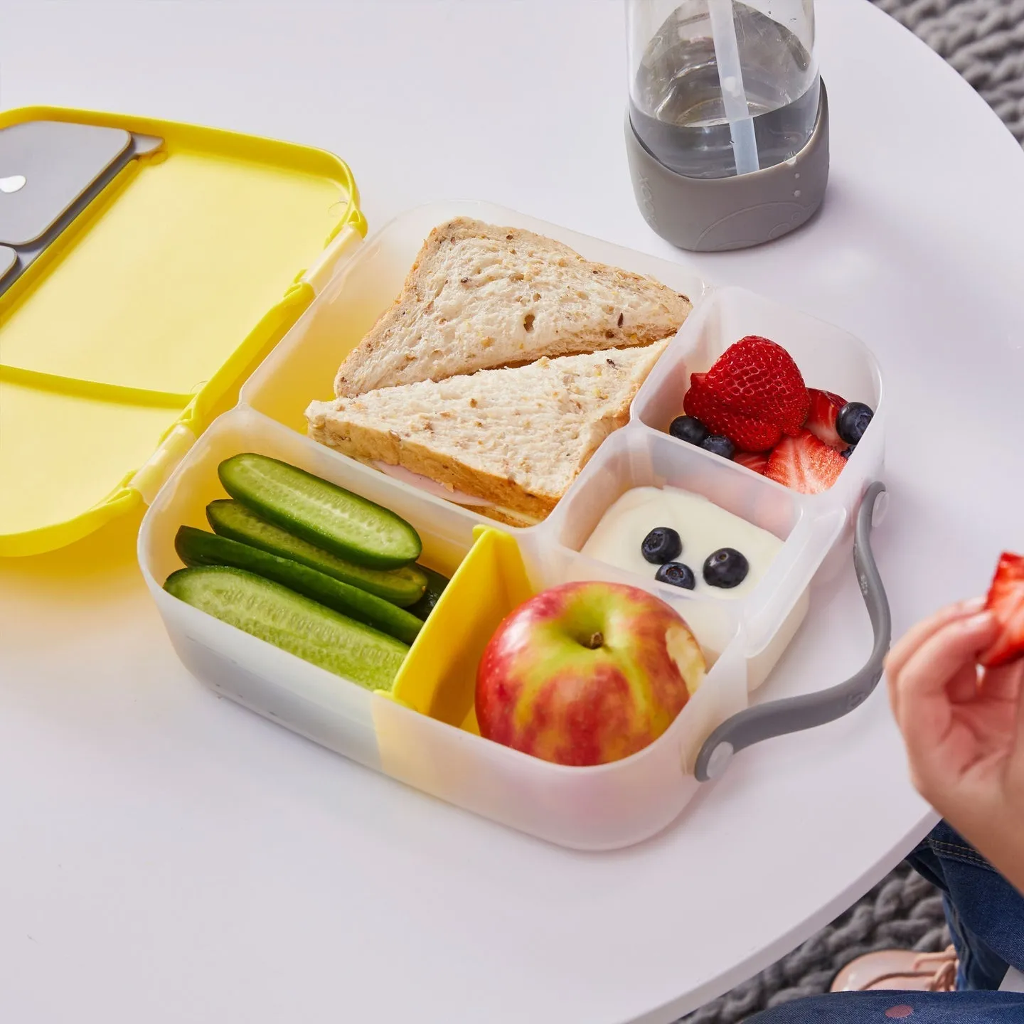 b.box Lunchbox - Licensed