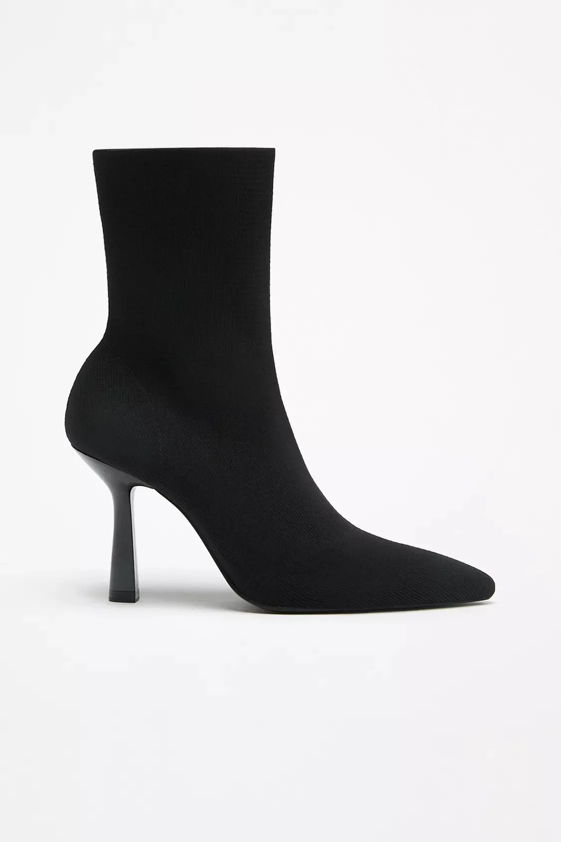 High heeled stretch boots