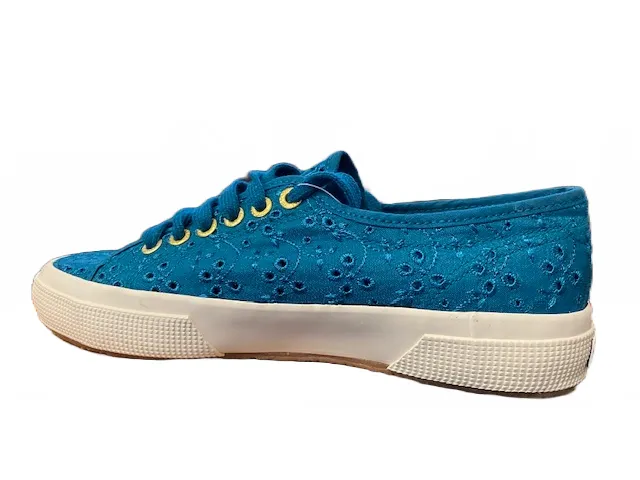 Superga scarpa sneakers da donna in sangallo satin 2750 S008C40 D33 ottanio