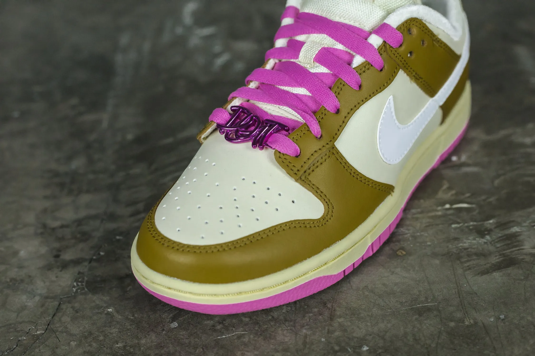 Women's Nike Dunk Low Just Do It 'Bronzine Pink'