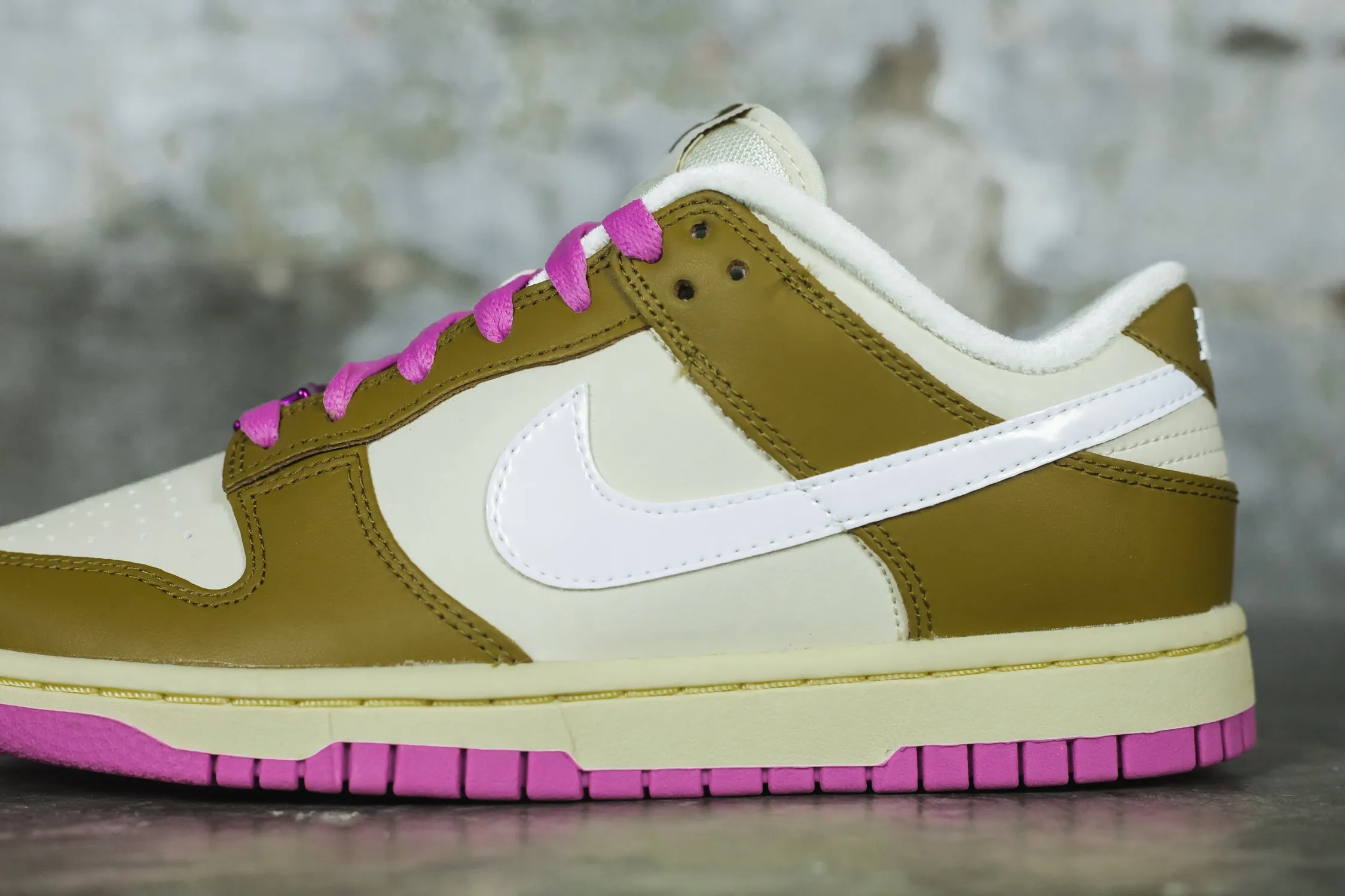 Women's Nike Dunk Low Just Do It 'Bronzine Pink'